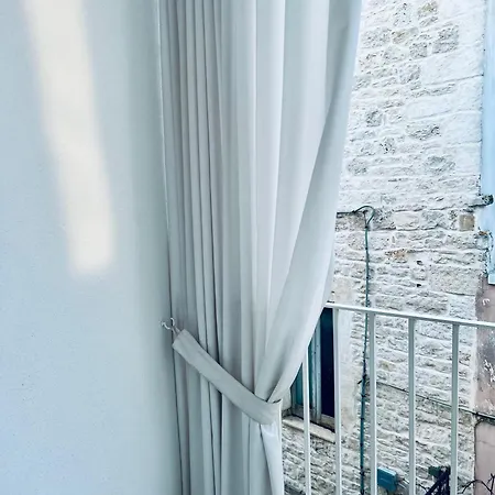 Hydria Art Gallery Bed & Breakfast *