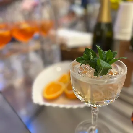 Hydria Art Gallery Alojamento de Acomodação e Pequeno-almoço Acquaviva delle Fonti