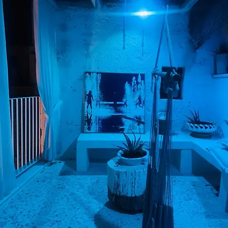 Alojamento de Acomodação e Pequeno-almoço Hydria Art Gallery Dimora D Artista Con Terrazza E Vasca Idromassaggio Nel Cuore Del Borgo Antico Artists With Terrace And Jacuzzi In The Heart Of The Old Town Acquaviva delle Fonti