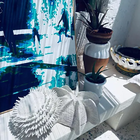 Hydria Art Gallery *
