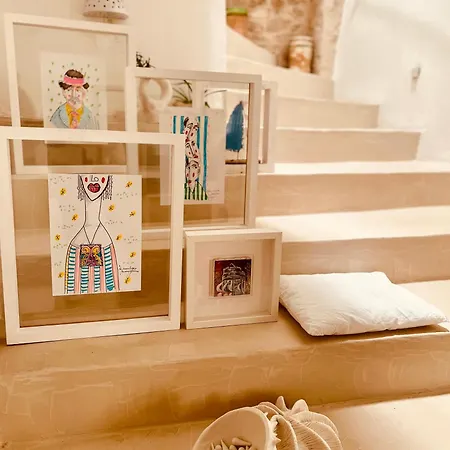Hydria Art Gallery Dimora D Artista Con Terrazza E Vasca Idromassaggio Nel Cuore Del Borgo Antico Artists With Terrace And Jacuzzi In The Heart Of The Old Town * 阿夸维瓦德莱丰蒂